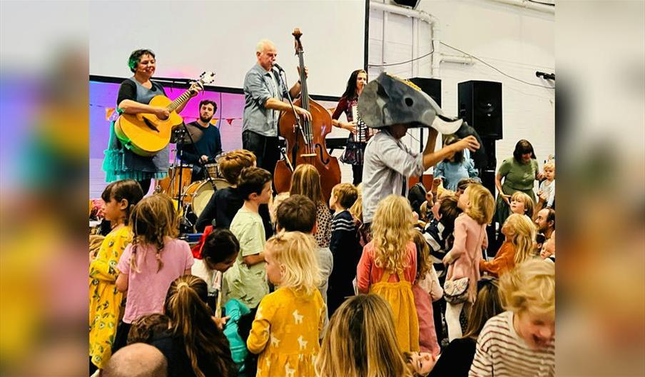 Mrs H and the Singalong Band Christmas Special