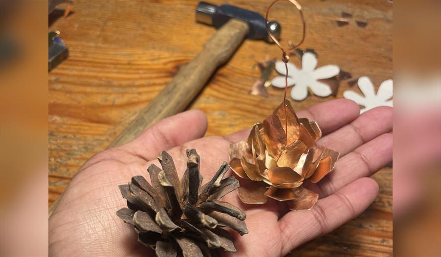 Metalwork: Festive Winter Decoration